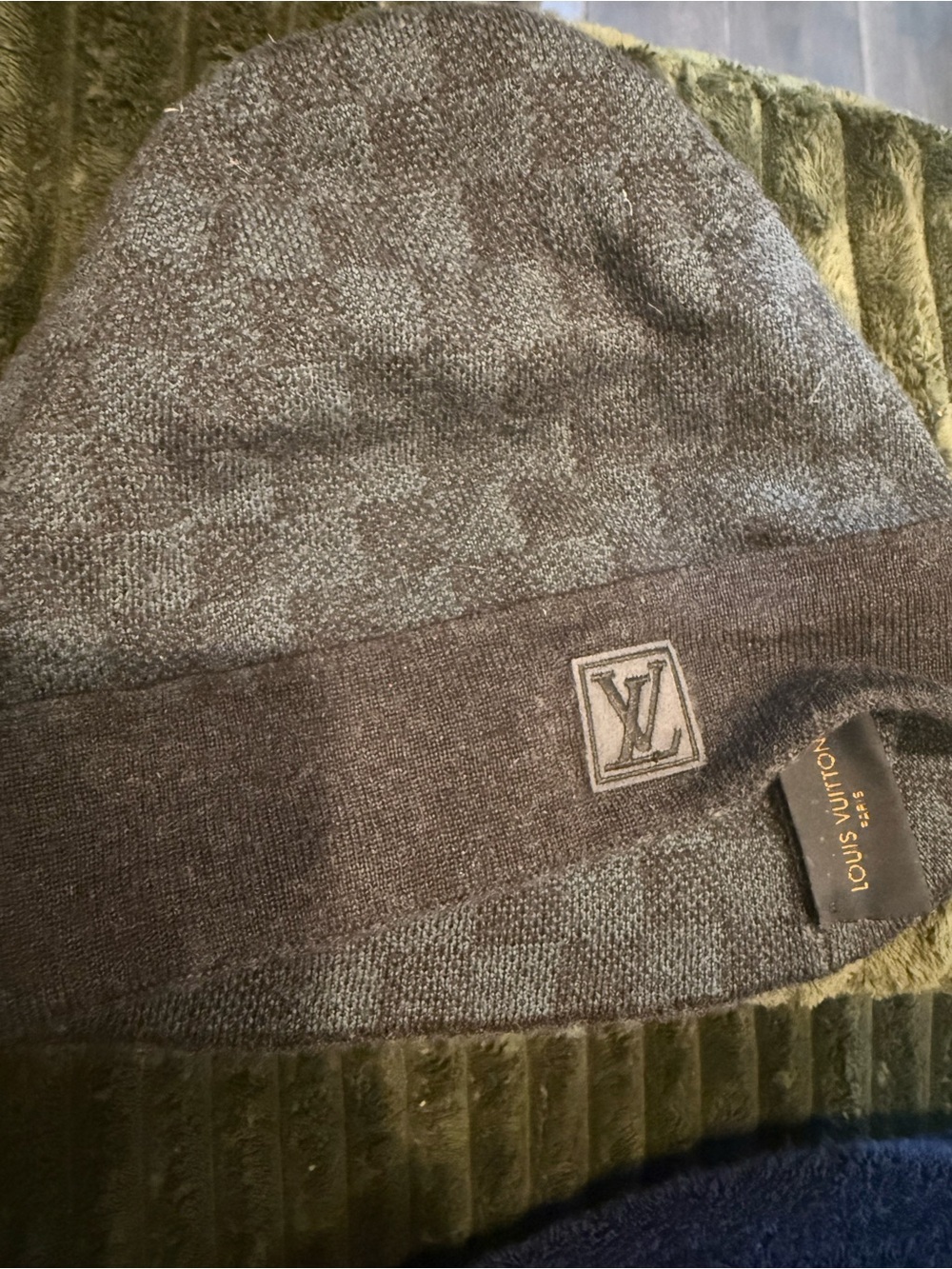 Louis Vuitton Blue Gray Check Knit Beanie - Picture 4 of 5
